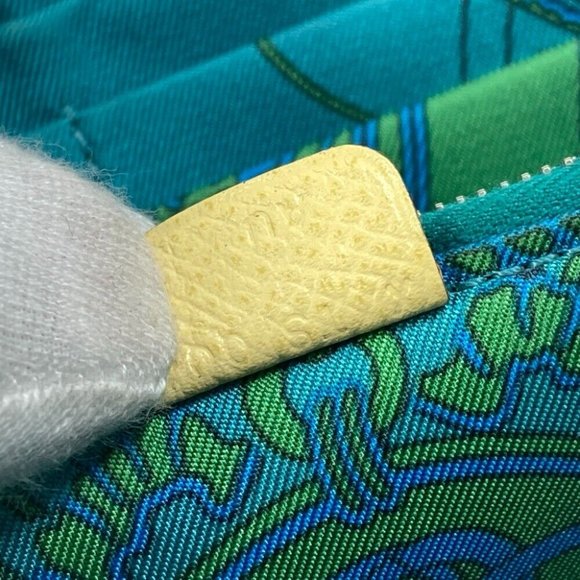 Authentic HERMES Azap Long Silk-In Zip Around Long Wallet Leather yellow/Green - Picture 3 of 15